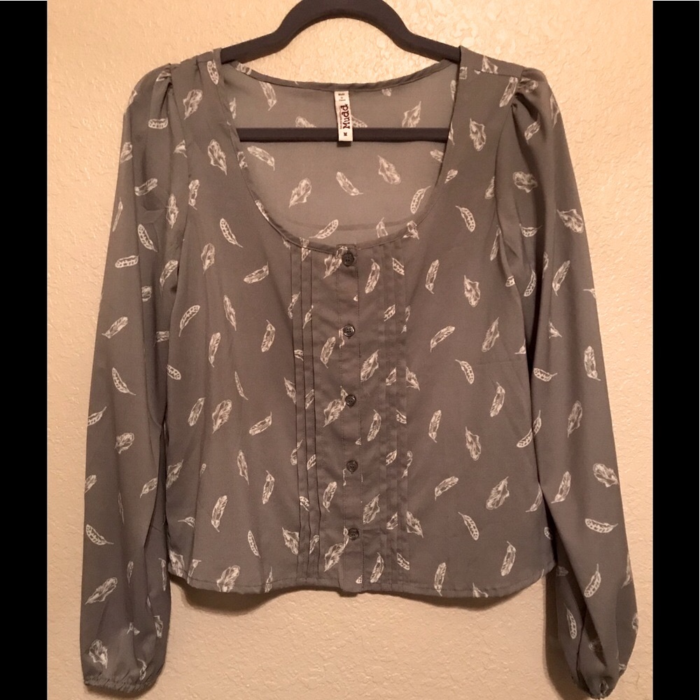 Long sleeve blouse with feathers